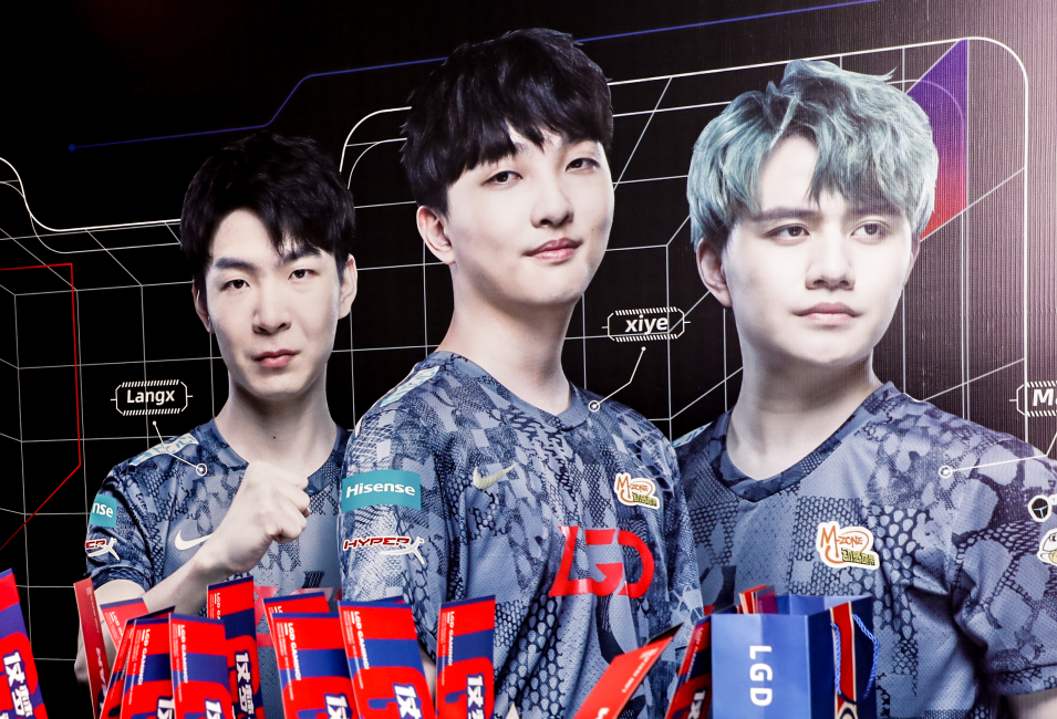 的表现明显 的表现明显