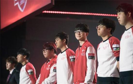 许是一个合 许是一个合