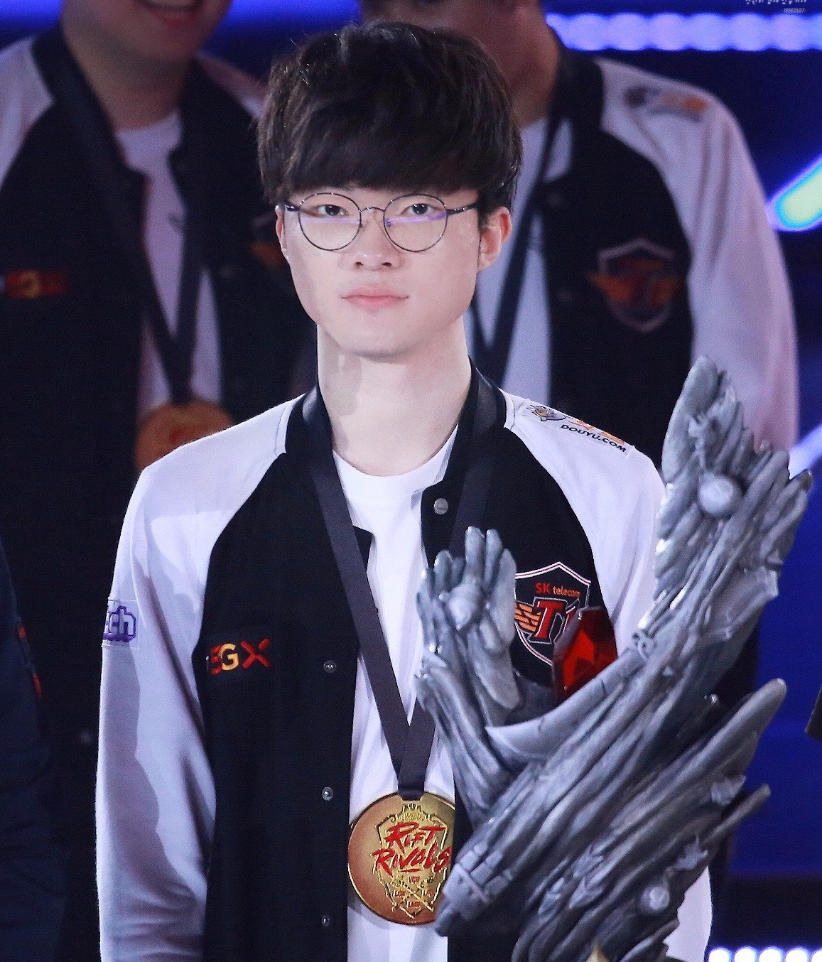 不仅是车手